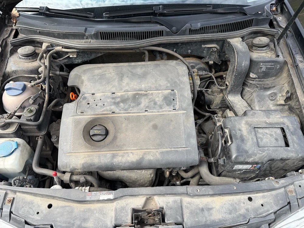 vw golf 4 1.6 benzina 16 valve