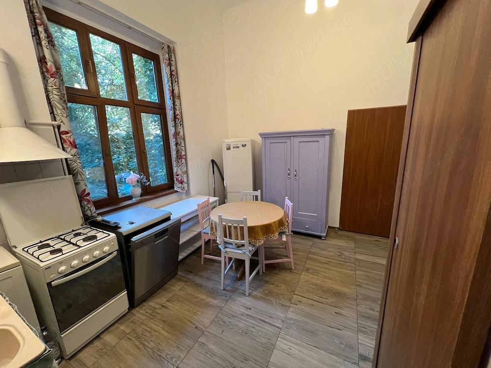Proprietar, inchiriez apartament cu 2 camere zona parc Regina Maria, Neptun