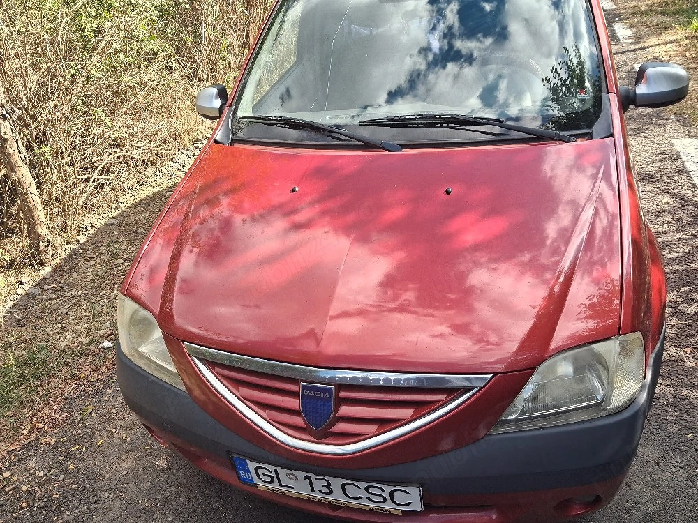 Vând Dacia Logan 