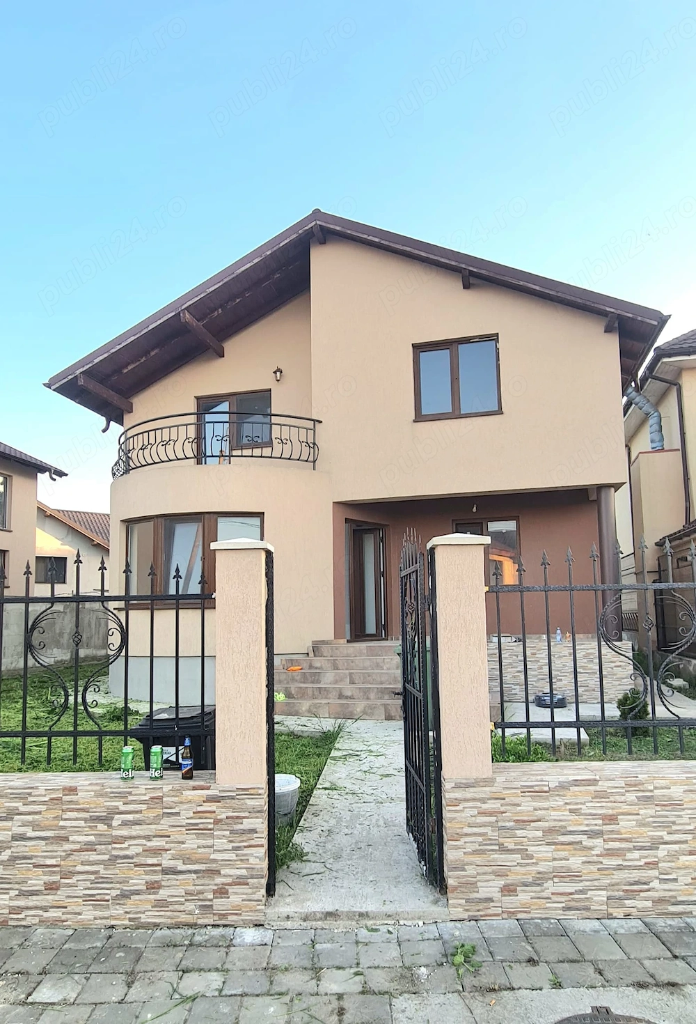 Agigea,vila centru.