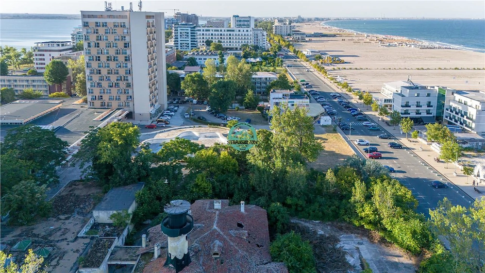 Vand fostul BAR ORIENT din MAMAIA avand teren 4371m, langa Vila Regala ( Regina Maria)