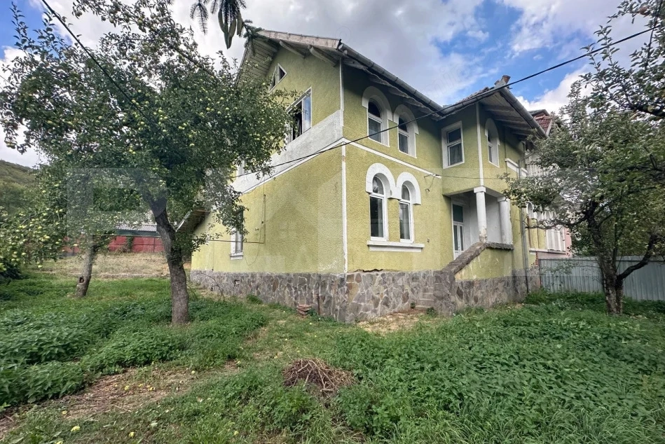 Casă de vânzare în Râciu!