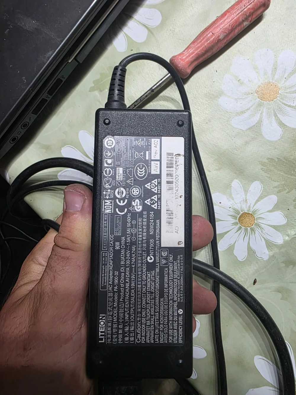 Dezmembrez laptop Acer v3 va70 (4/5)
