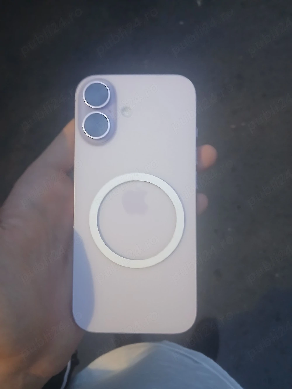 Vand Iphone 17 normal