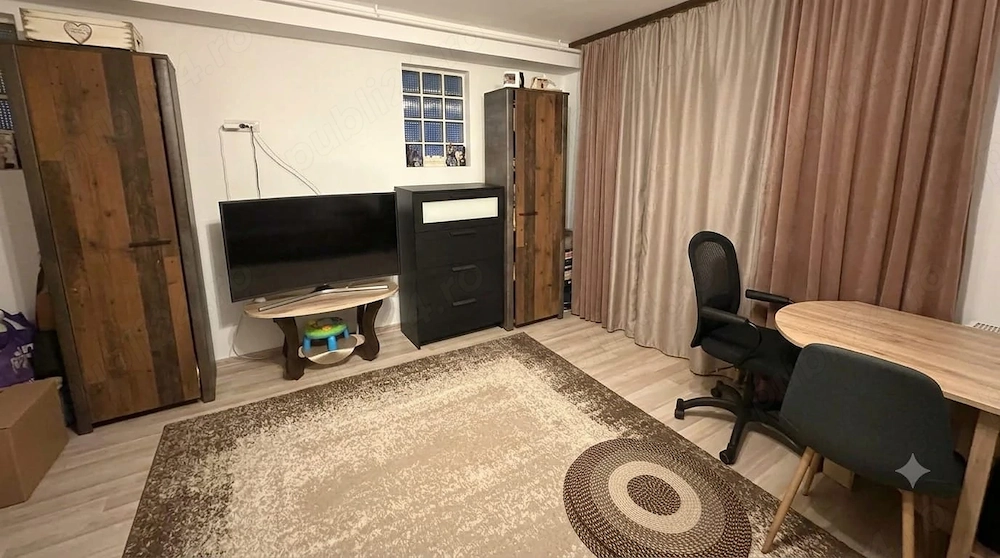 Proprietar, ap.3 camere, bloc boutique, prima închiriere 