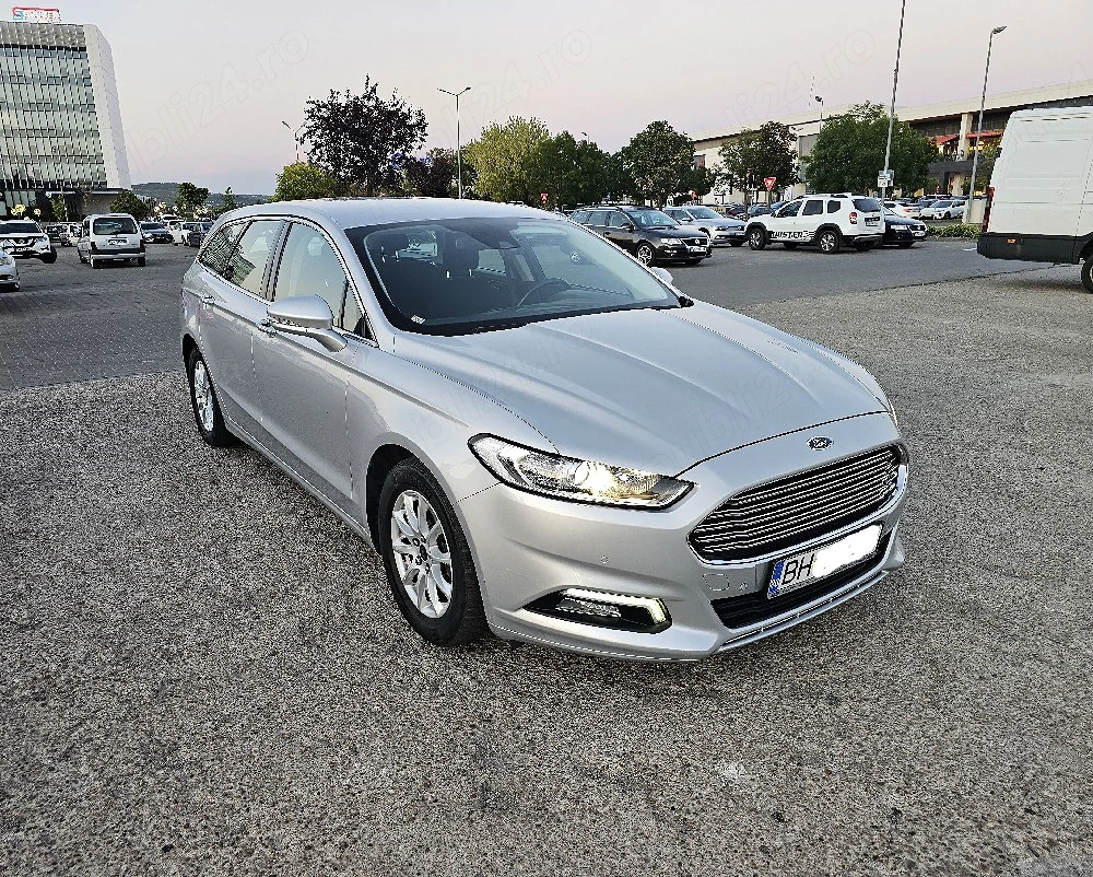 Ford Mondeo 2.0 Tdci 150 CP Trend | Navi | an 2017 | 153.000 km reali 