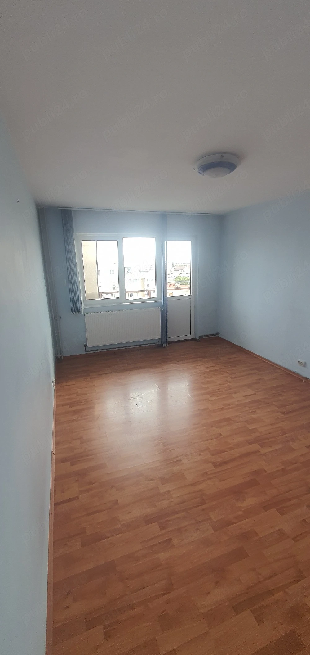 Vand apartament 2 camere decomandat in Ploiesti Vest Marasesti Bahluiului