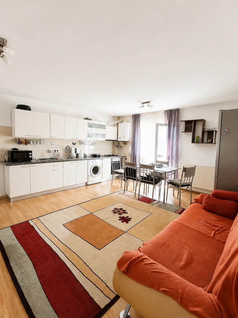Vănzare apartament 3 camere   zona promenada mall