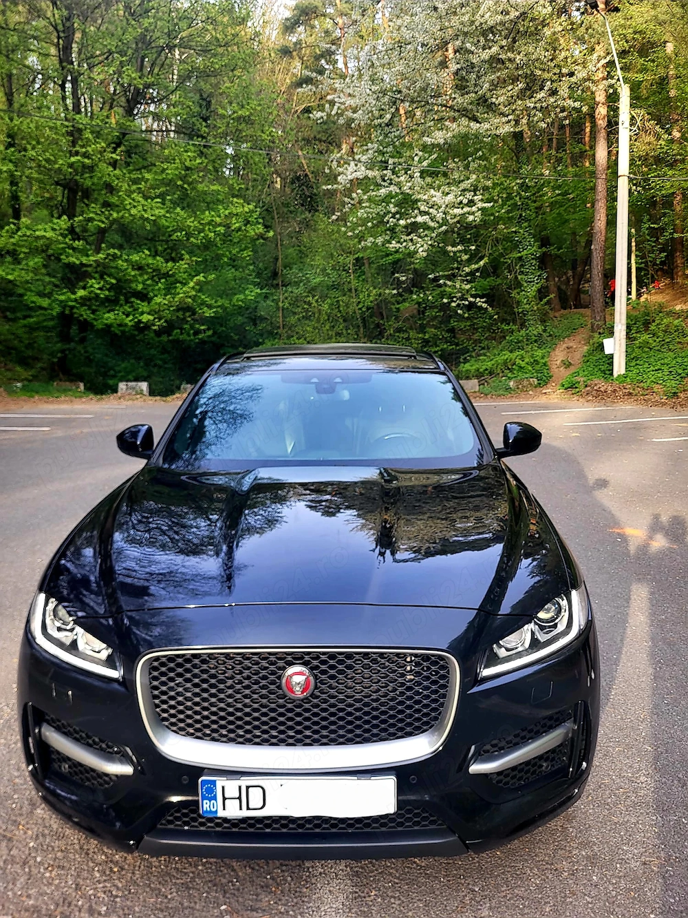 Vând  schimb Jaguar F Pace 