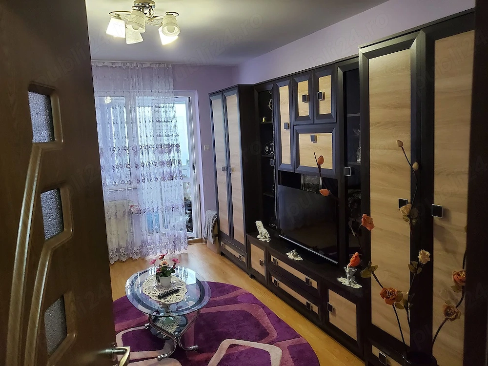 Petrosani   zona Dacia   apartament mobilat de vanzare 