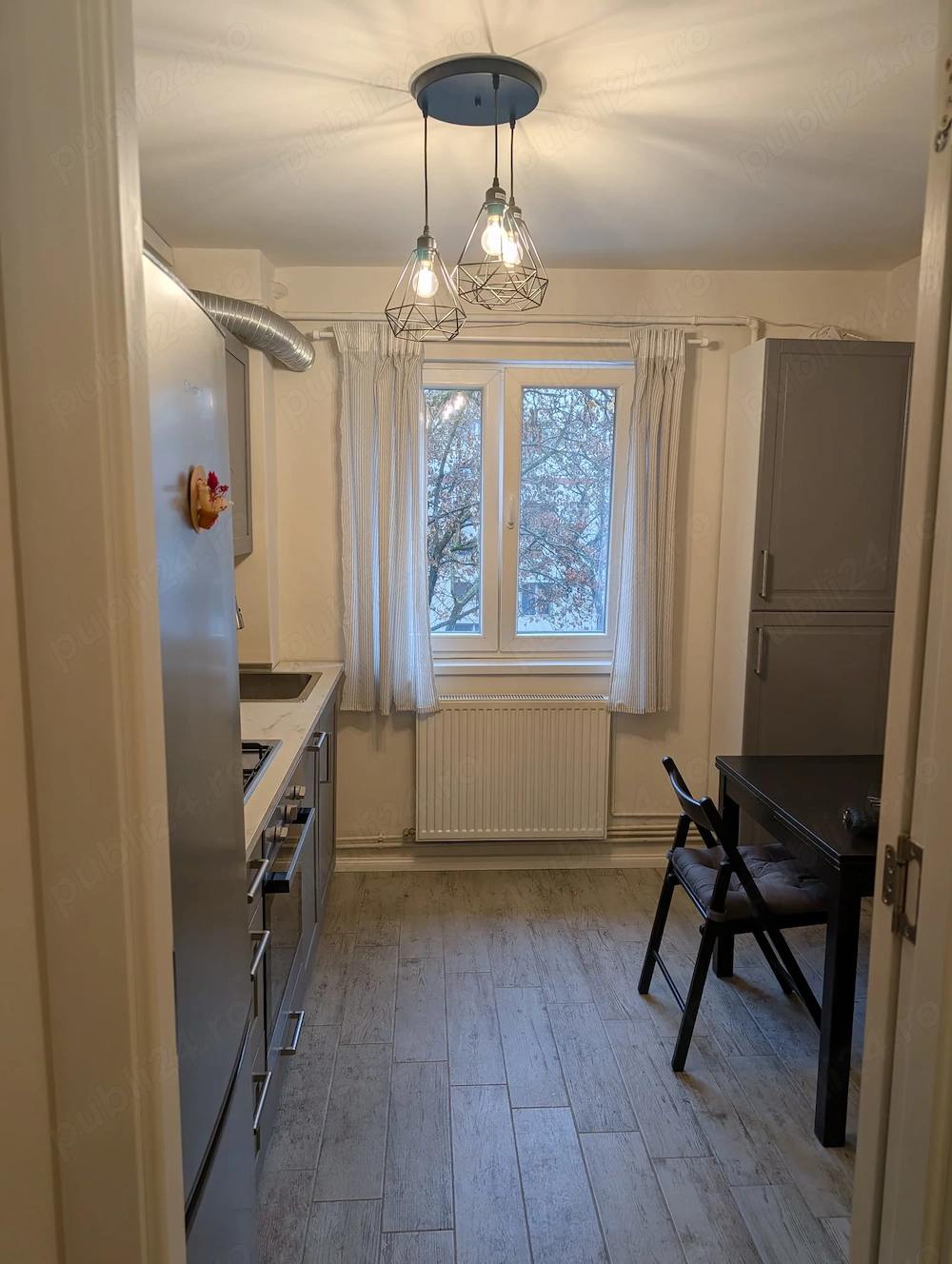 Proprietar inchiriez apartment 3 camere, Torontal 15 