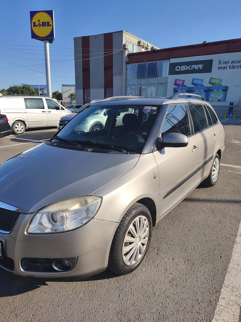 Skoda Fabia 1.2 benzina an 2009 km 265000 preț 1800 