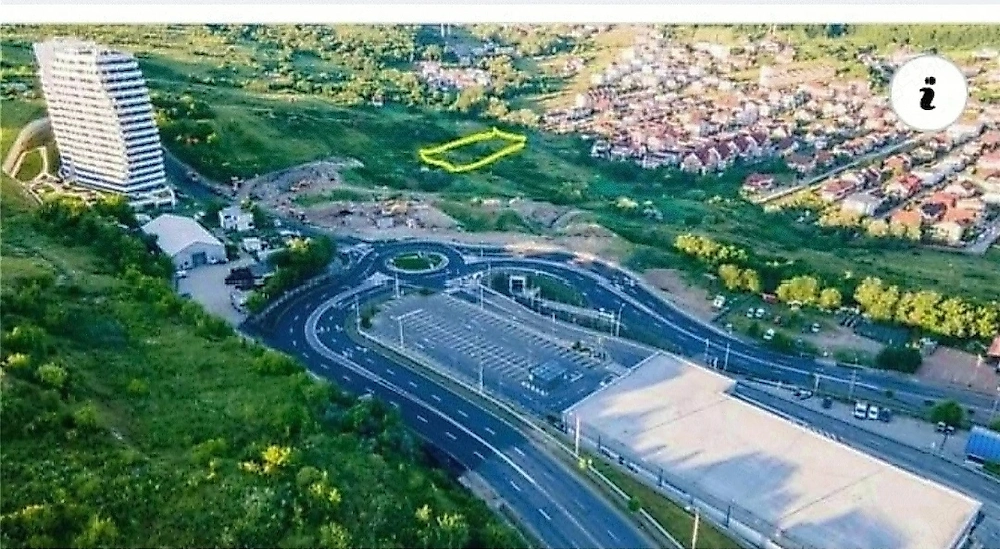 Vând teren în suprafață de 1.456 mp