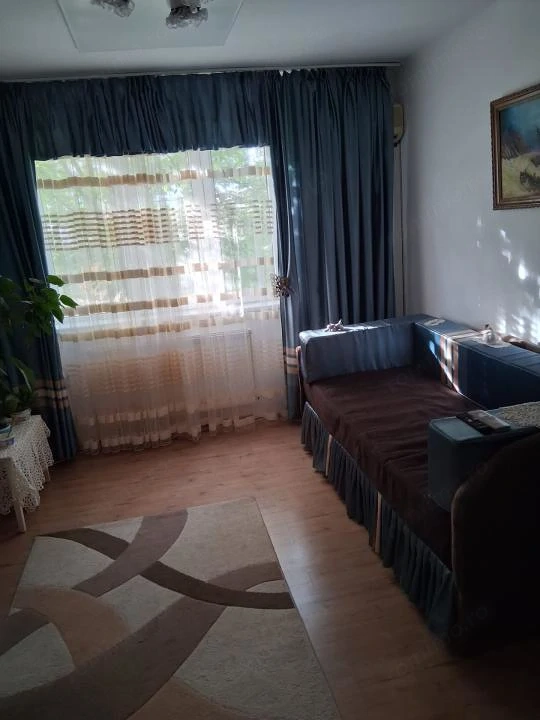 Apartament 2 camere, semidecomandat, 43 mp utili, etajul 1 - Brancoveanu