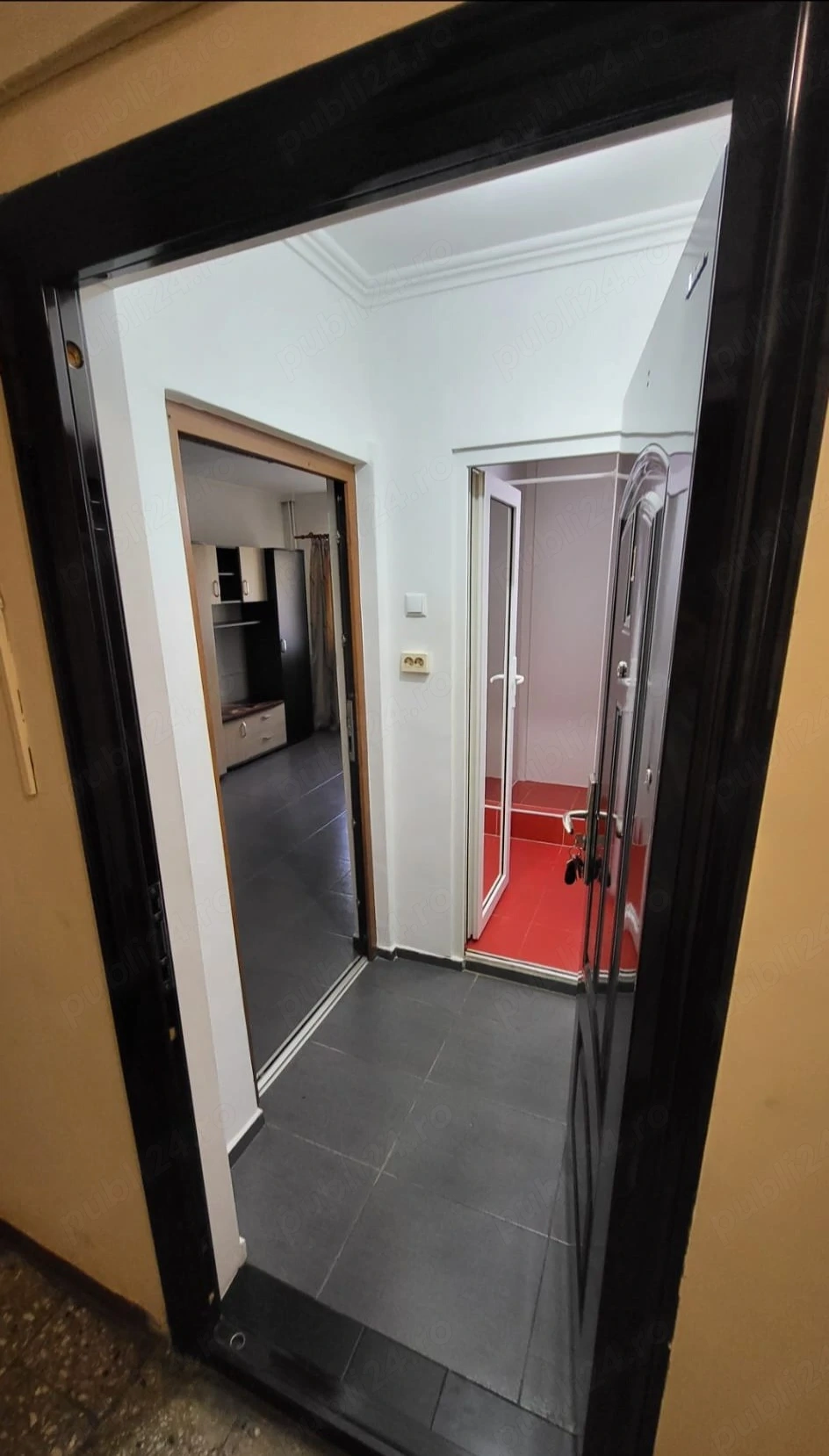 Închiriez garsoniera confort I tip D 