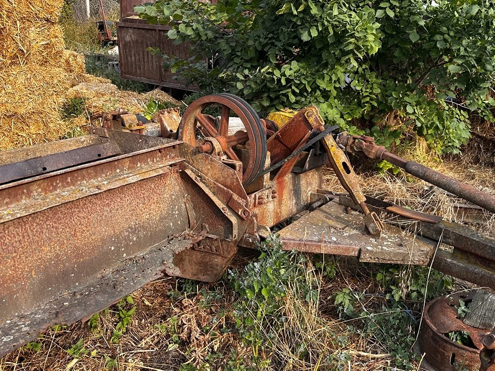 Tocatoare resturi vegetale