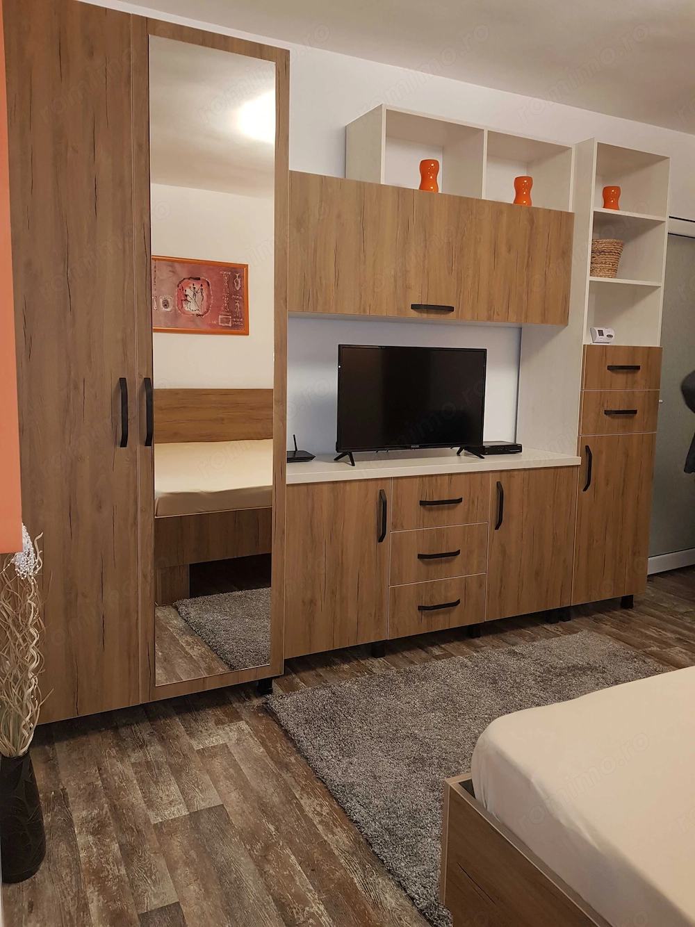 Garsoniera de inchiriat - Centrul Istoric - str. Lunga