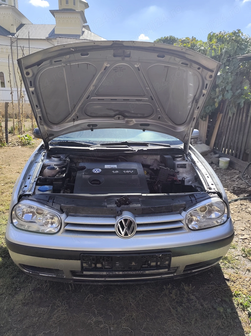 Vând piese pentru  VW golf 4 1.6 BCB 16V 105CP 