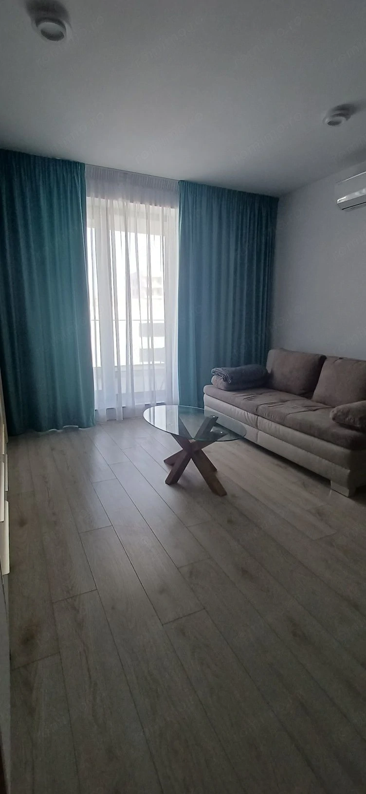 Apartament de închiriat