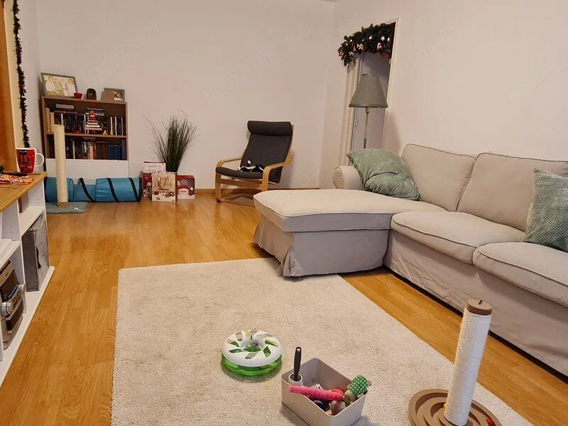 Apartament 2 camere zona 1 Decembrie 1918 - Sectia 13 Politie