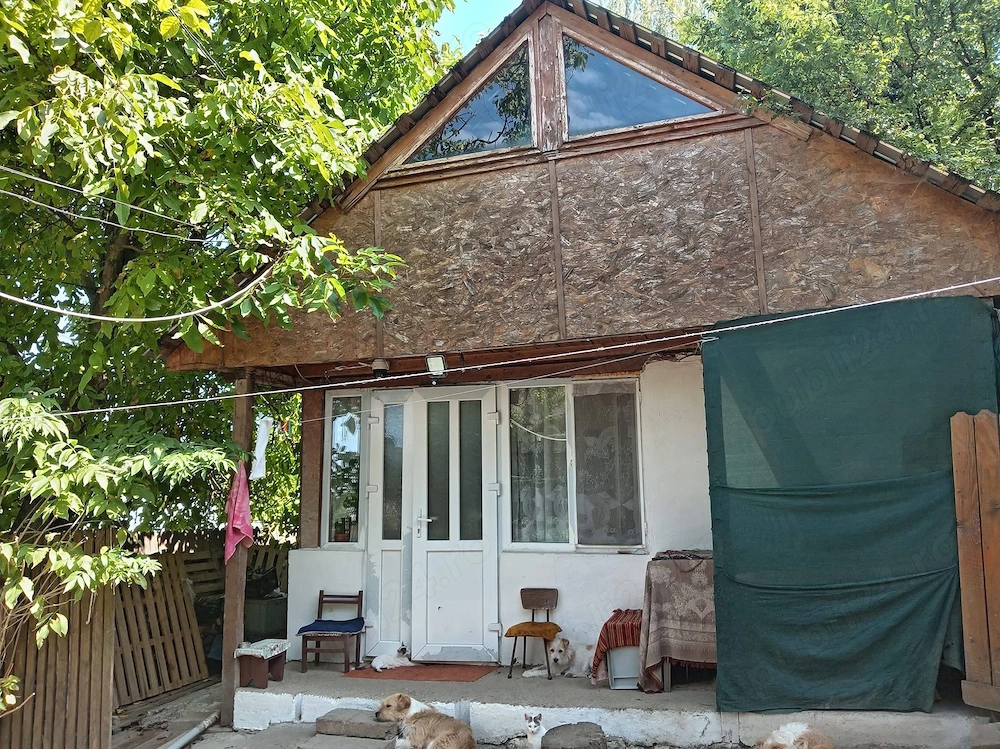 Teren intravilan 1.450 MP  Casa  Bătrânească+ANEXĂ