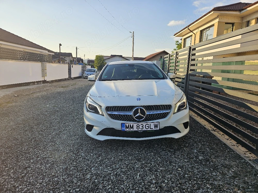 Vând Mercedes Benz CLA 180