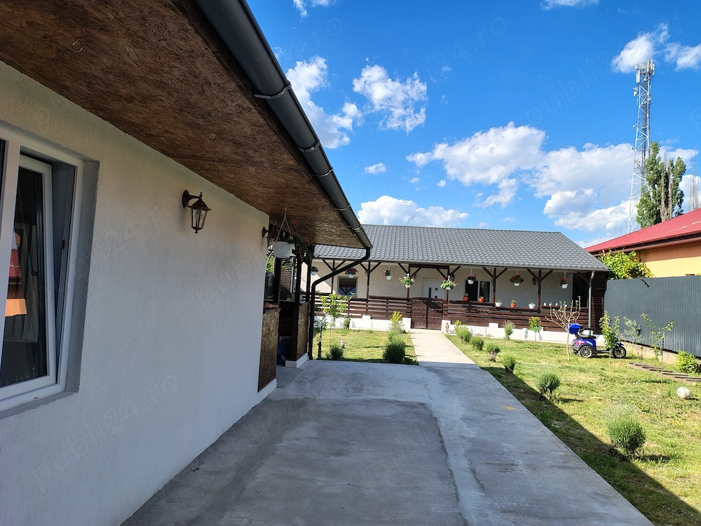De Vânzare: Proprietate completă Casă 3 Camere + Garaj Mare + Teren 400 mp