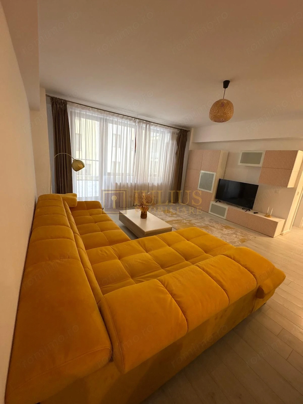 2 camere | 64 mp | Zona Torontalului loc de parcare| balcon| parter inalt