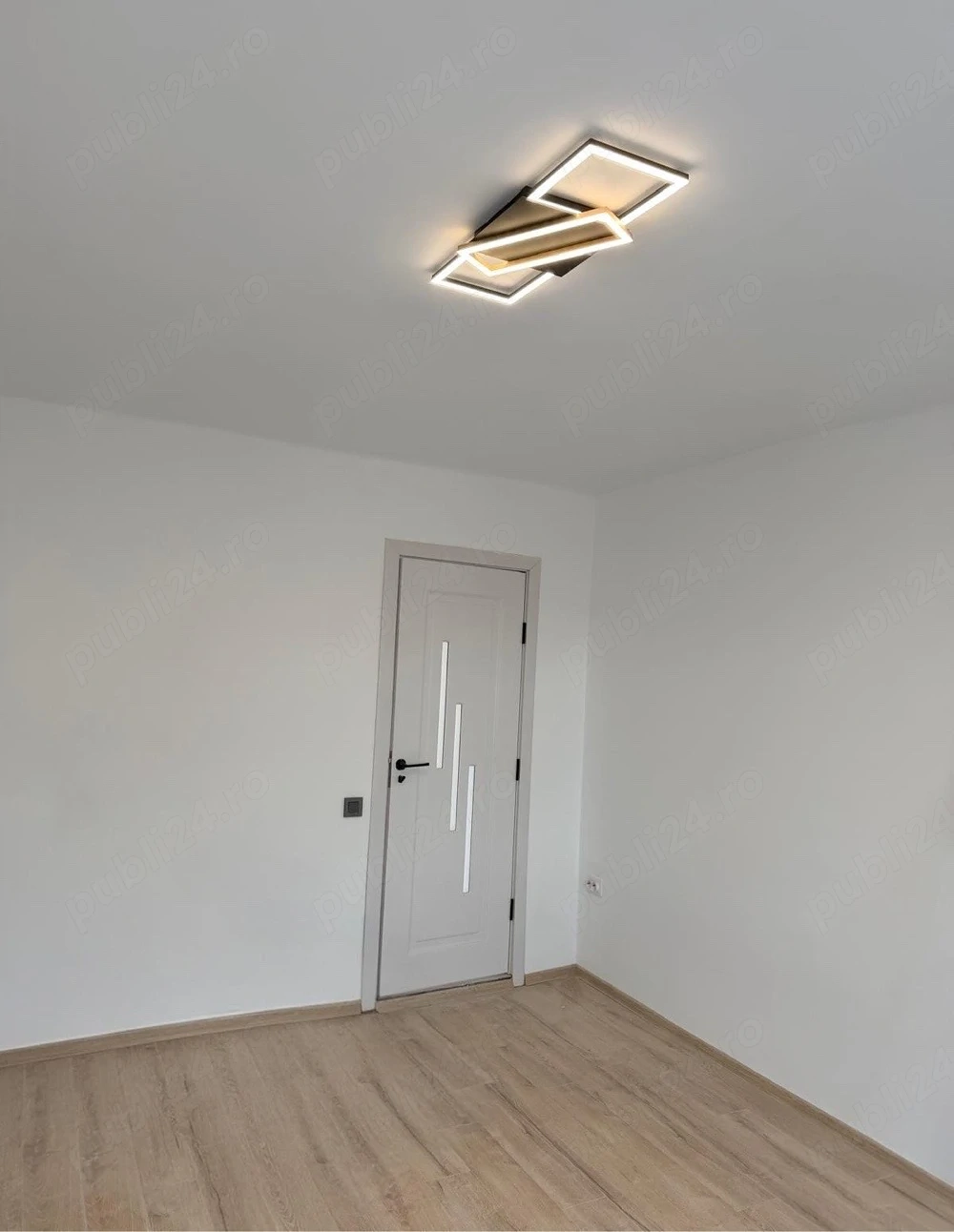 Spatiu central de inchiriat, 20 mp
