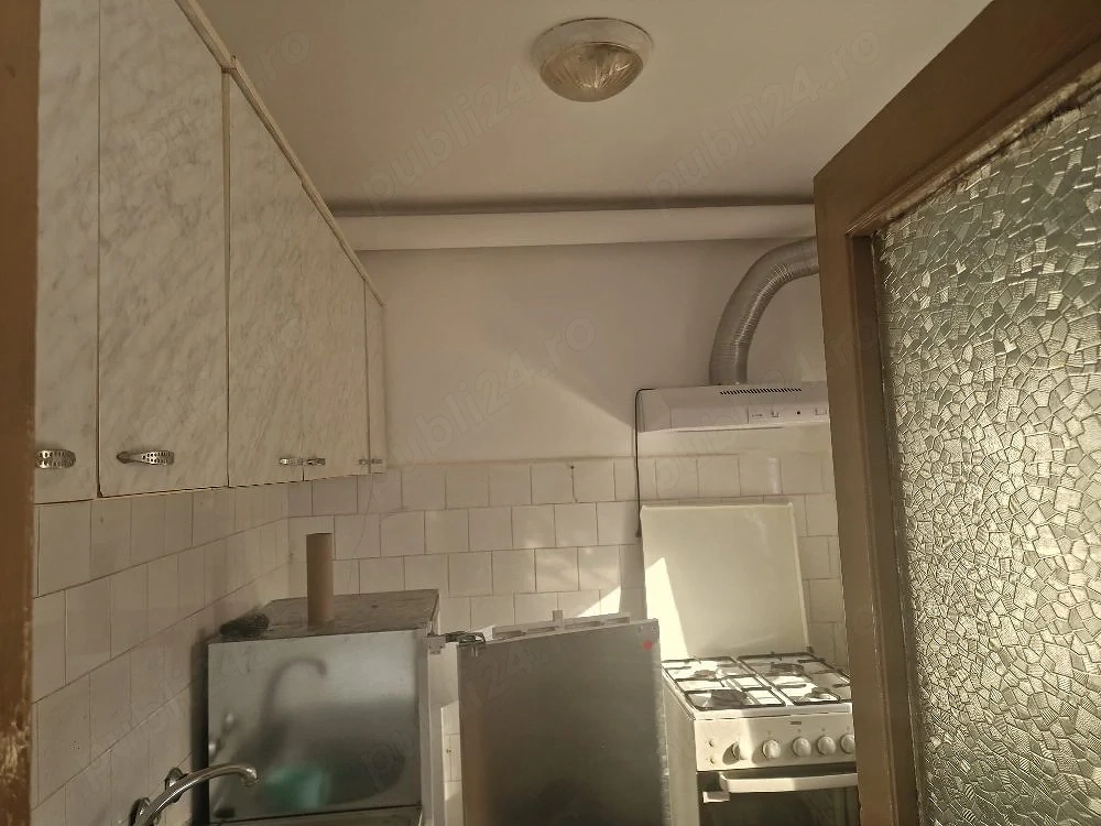 Garsoniera mare Kaufland 28mp etaj 3 bloc nou centrala termopan 