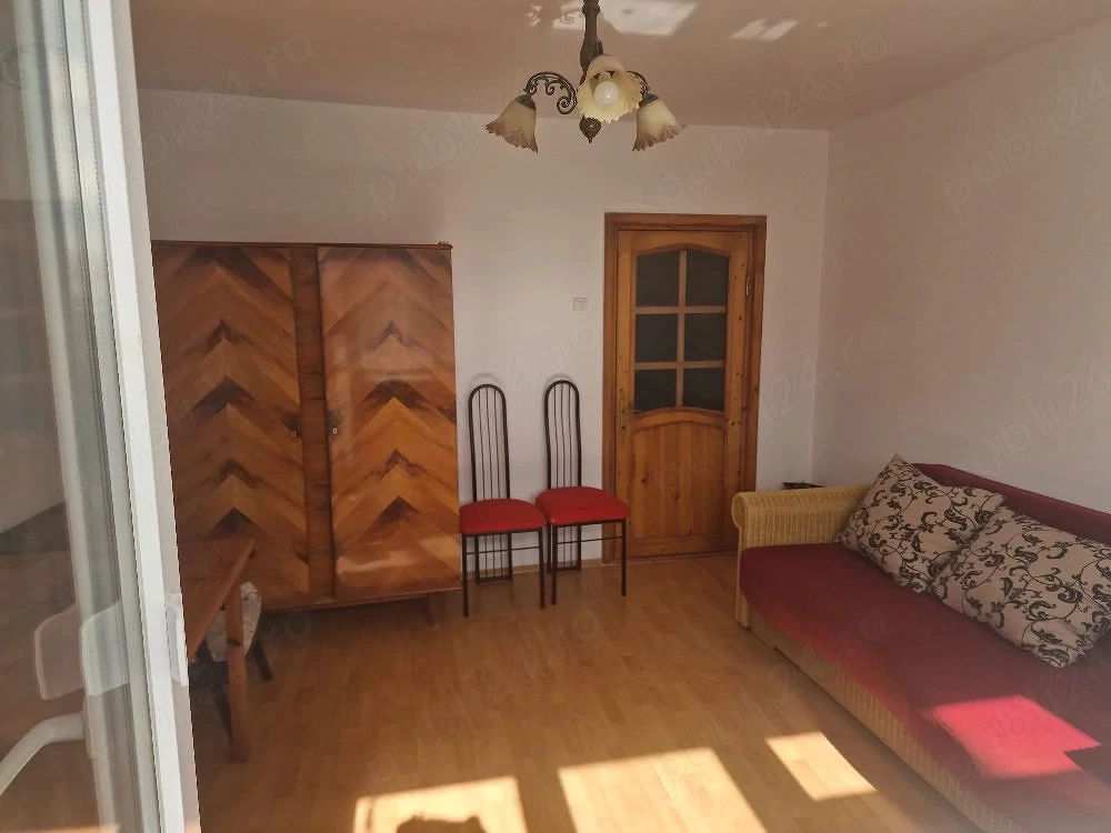 Garsoniera Maratei D-uri progresului etaj 4 decomandata balcon 