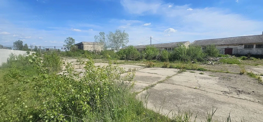 De vanzare - teren intravilan 2.077 mp - zona industriala - str. Macului