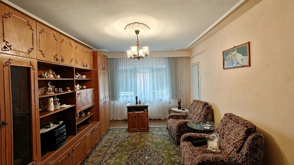 Apartament confort 1 doua camere decomandat 51mp complet mobilat si utilat la cheie str. Rosiorilor