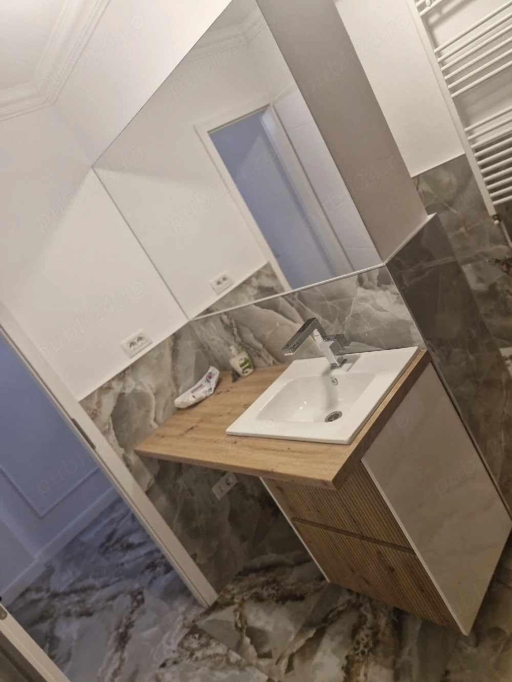 apartament de vanzare