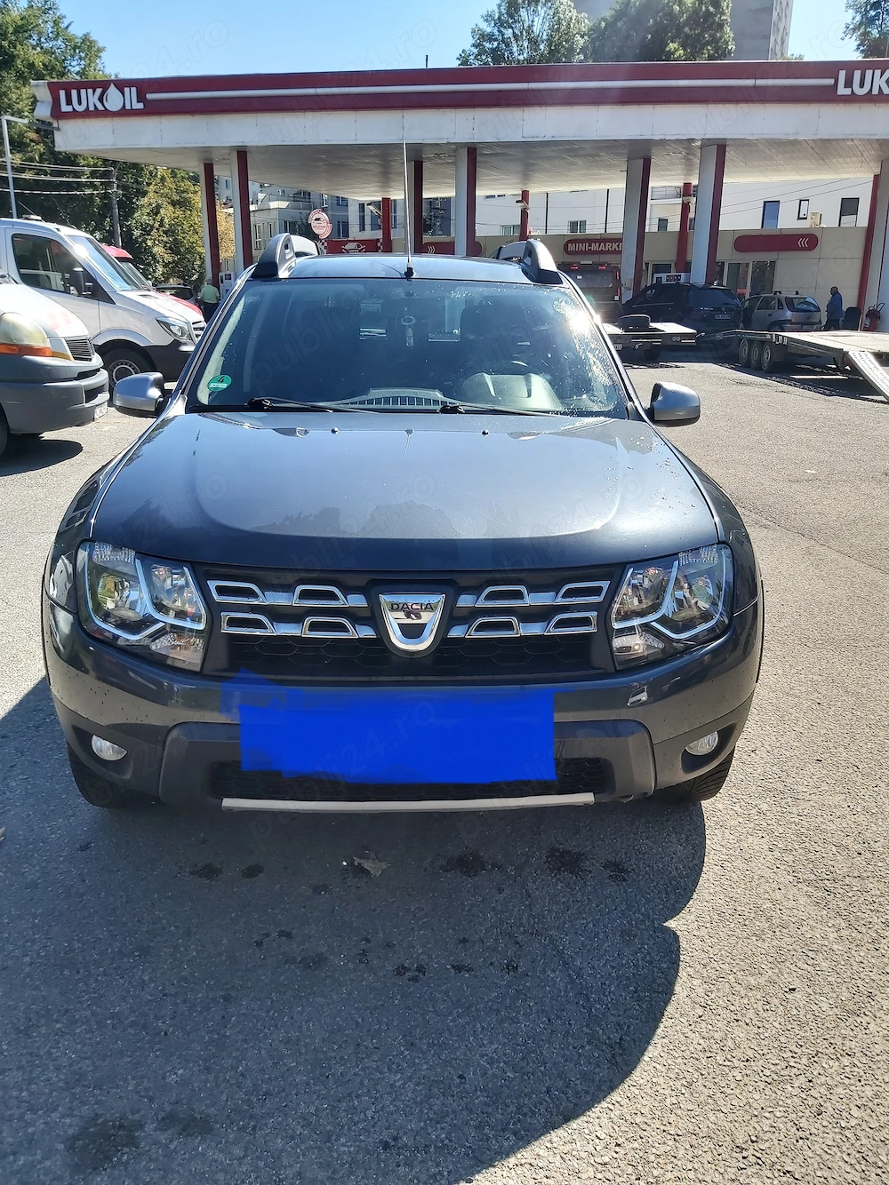 Vând Dacia Duster