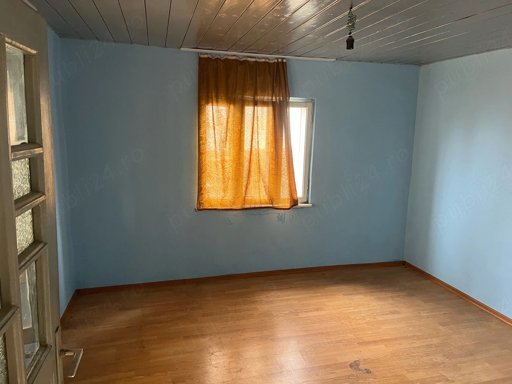 de vanzare 