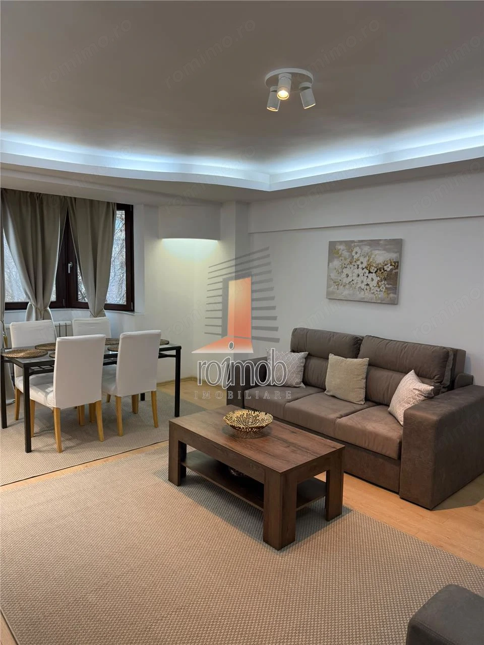 Piata Alba Iulia, 2 camere, 69mp,  renovat complet, mobilat si utilat complet