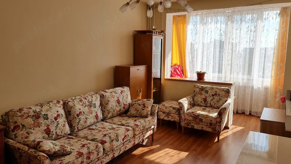 3 camere ultracentral   zona Piata 700, 66 mp, centrala + AC noi, vedere superba