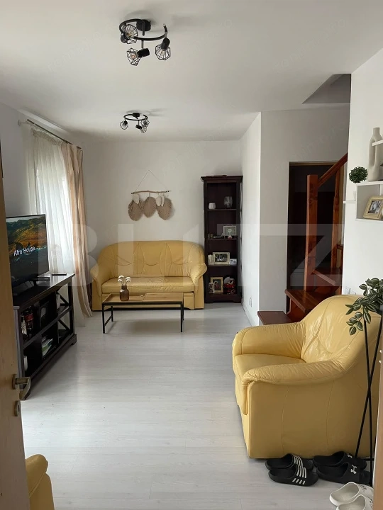 Apartament cu 2 camere, pe două niveluri – zona GăriiVă propunem spre vânzare un