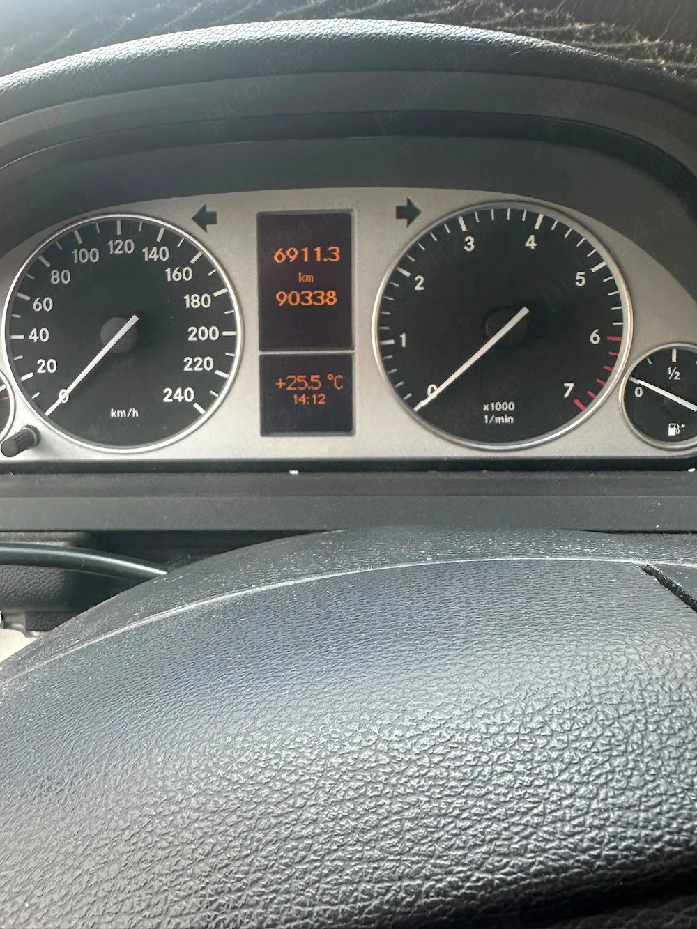 Vand mercedes b180 Automată 