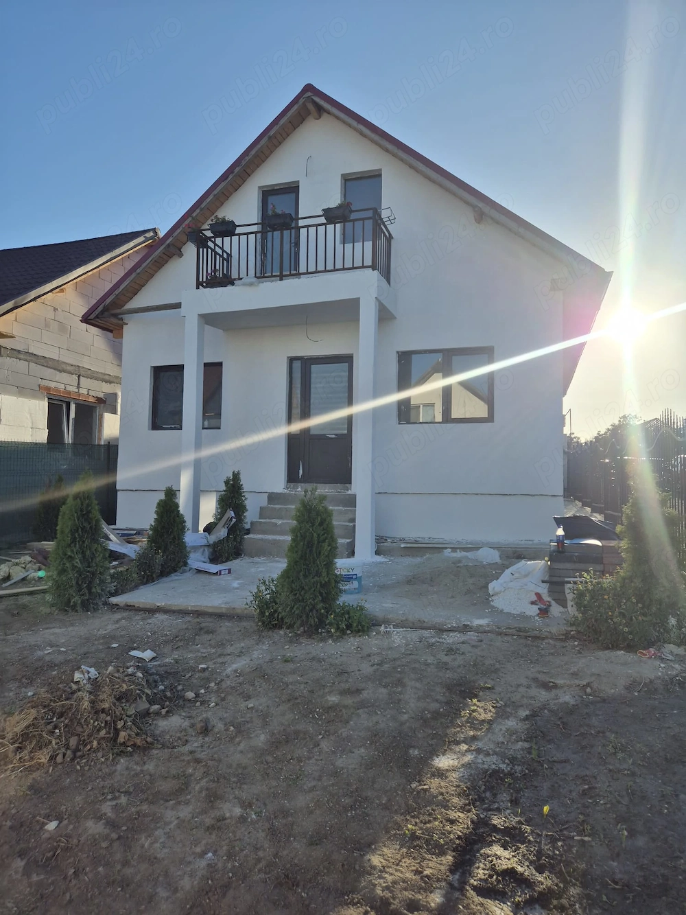 Casa P+M in localitatea Lumina, centru