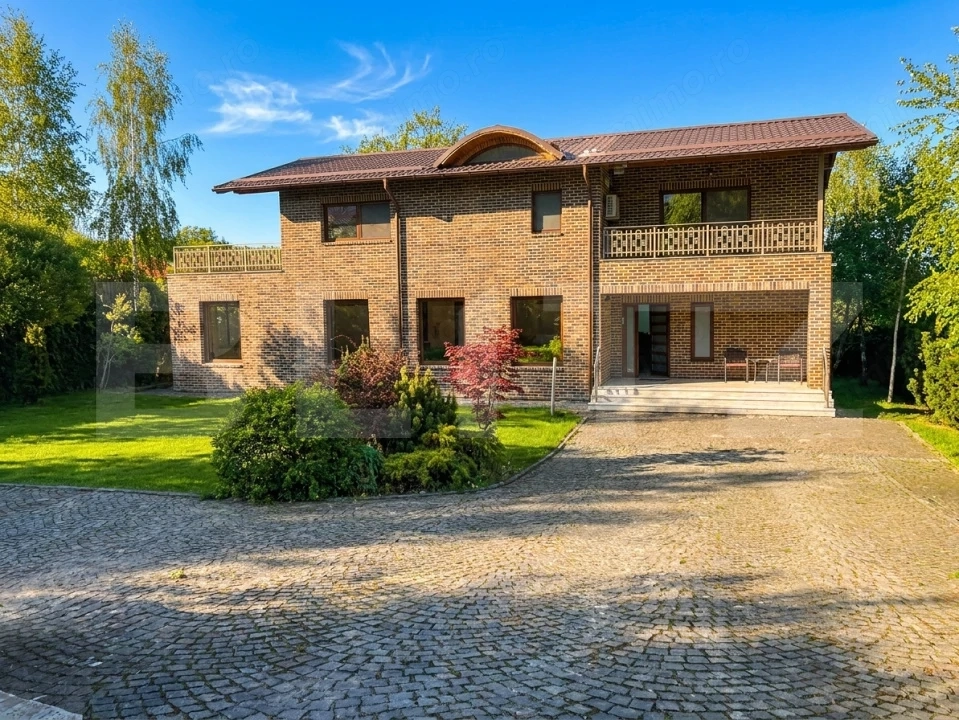Casa individuală modernă, finisată 310 mp utili, 900 mp teren, Făget !
