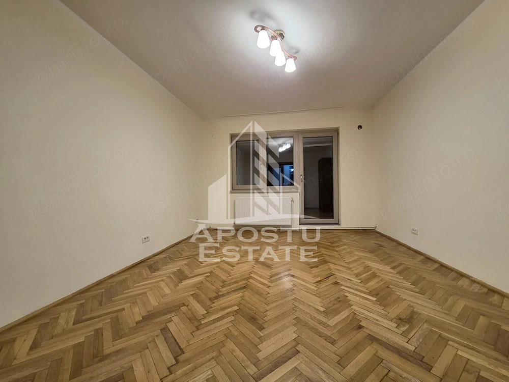 Apartament 4 camere,zona Malul Muresului