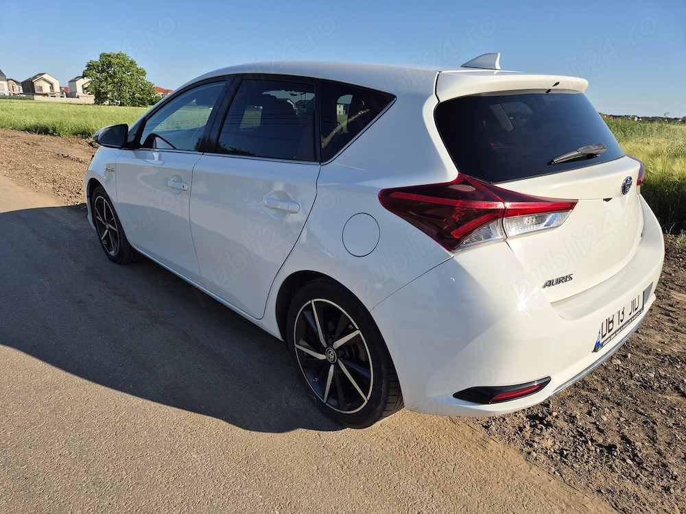 Toyota  Auris Hibrid