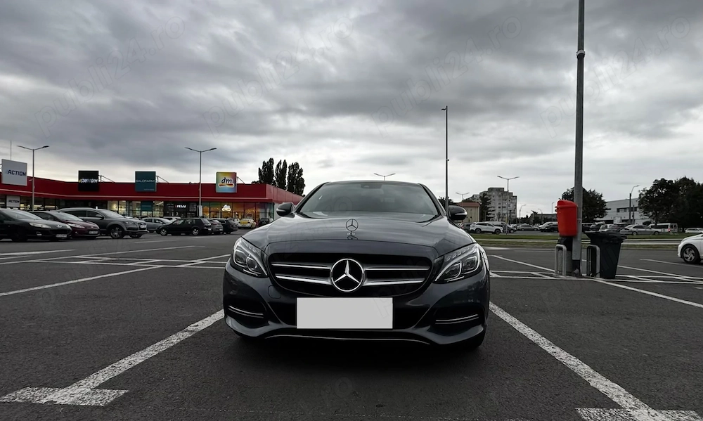 Mercedes-Benz C-220