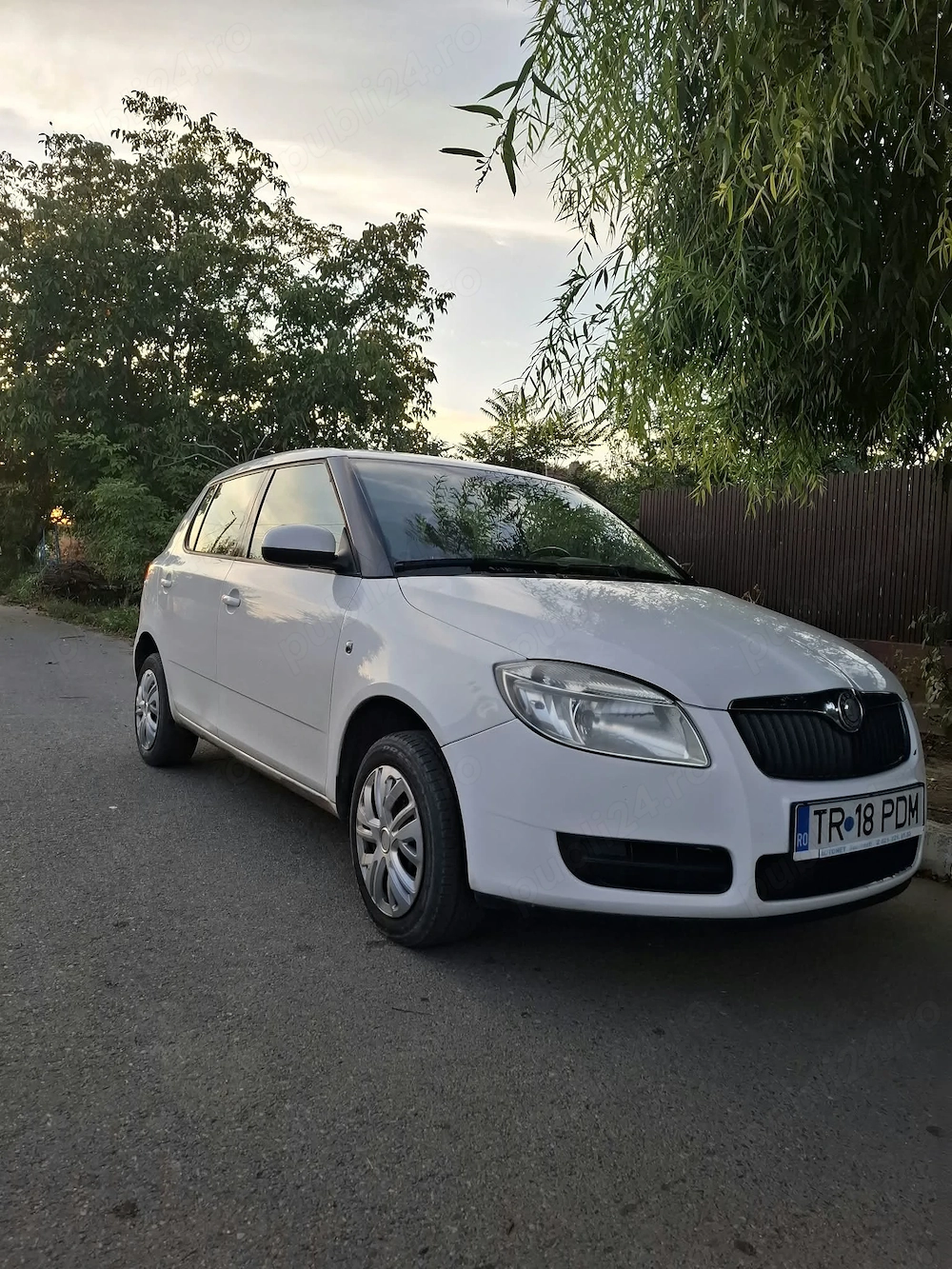 Vând Skoda Fabia 1.4