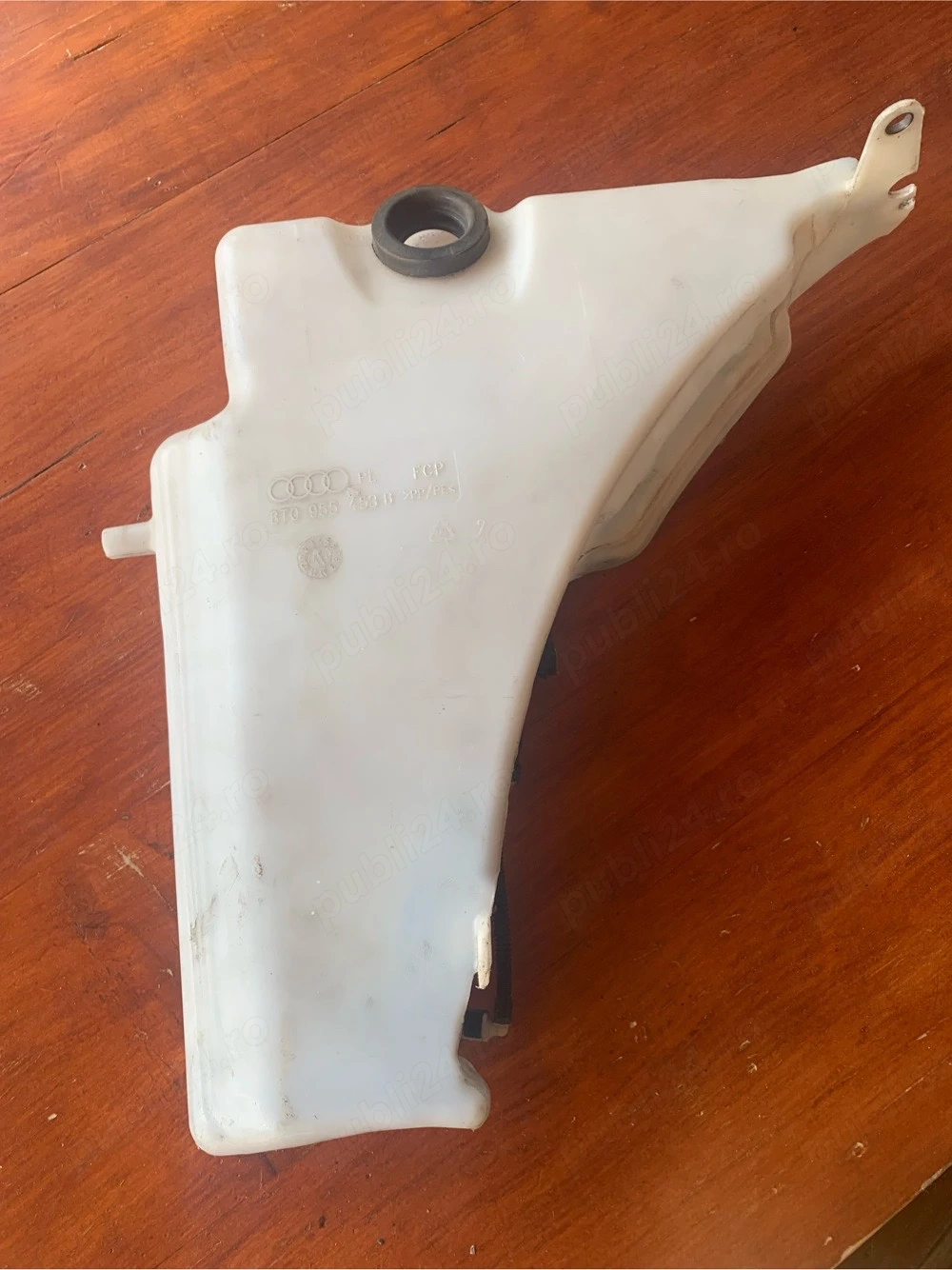 rezervor lichid parbriz Audi A4 B8 2012