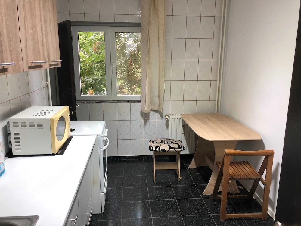 Dristor - metrou Dristor - 3 camere - 3 balcoane