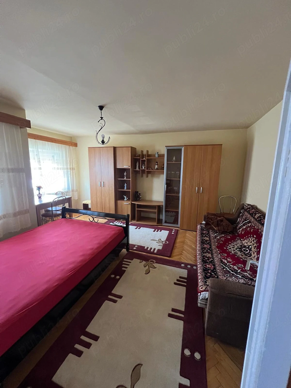Garsonuiera Apartament cu o camera de inchiriat Sebes zona centrala