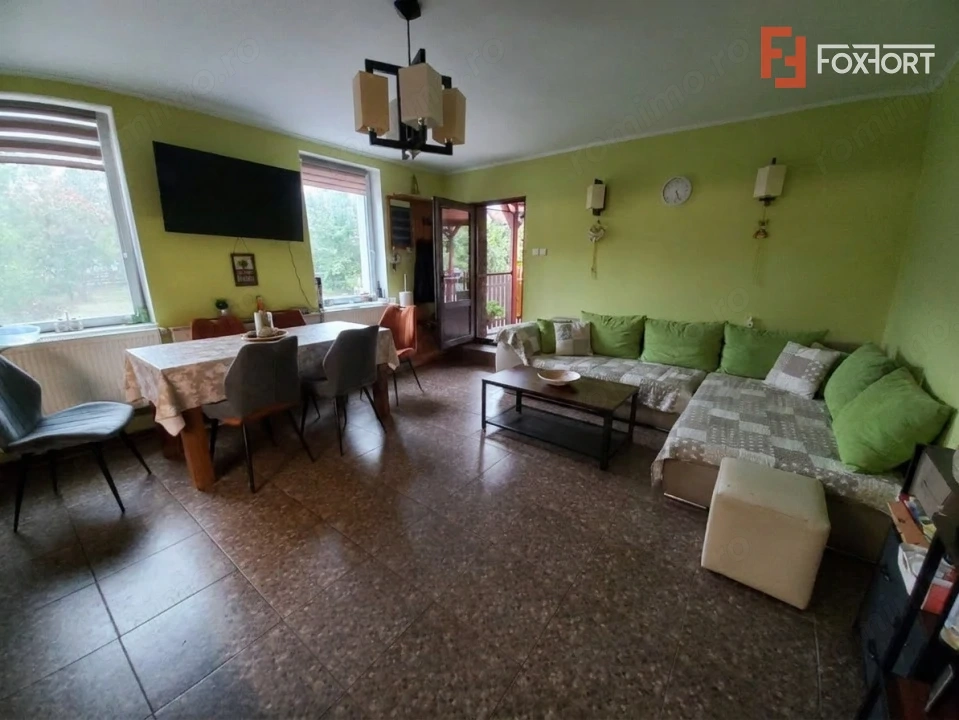 Potential de dezvoltare in 5-6 parcele 3.000 mp in Plopi | Front 27 m